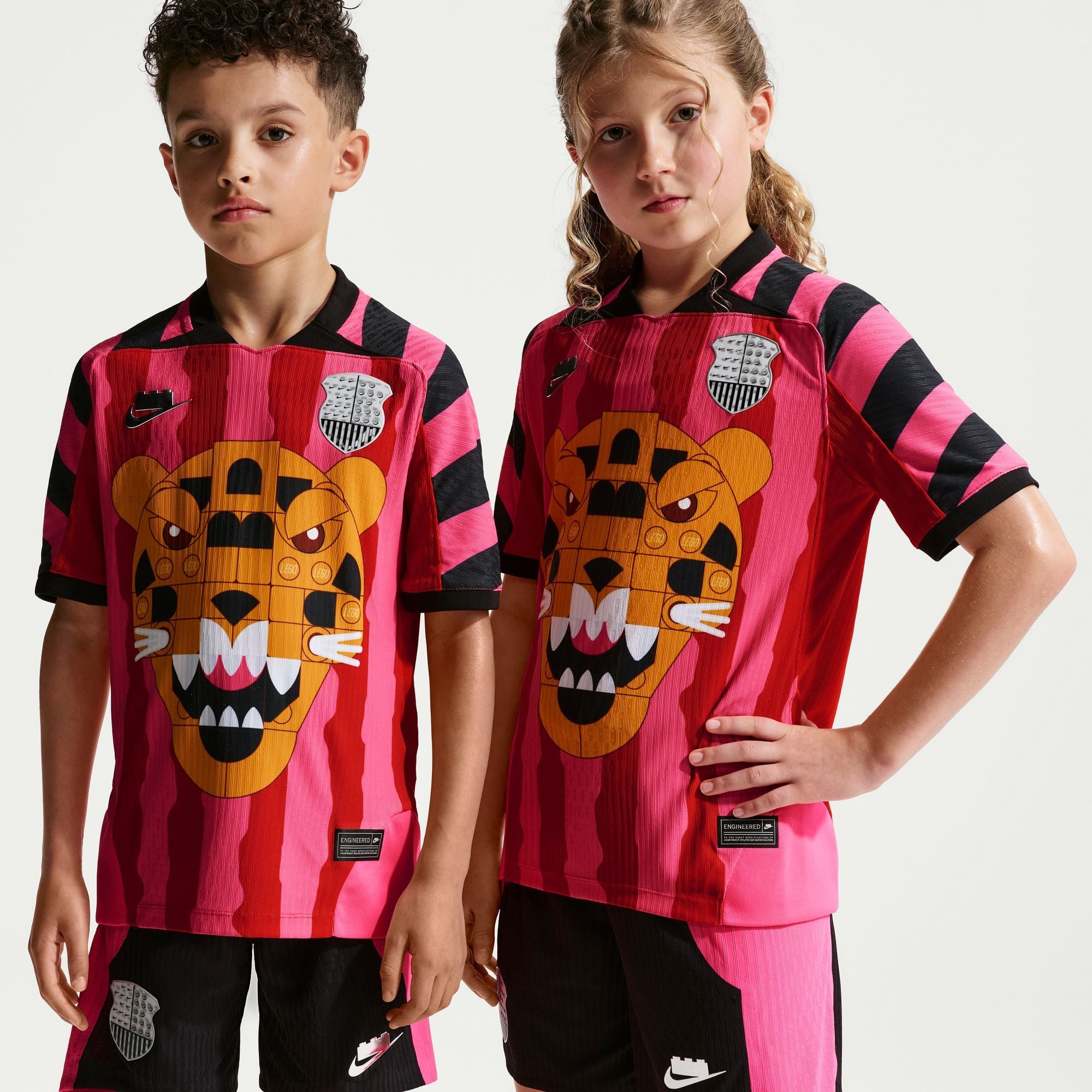 Nike x LEGO® Collection Jersey Jr. Lifestyle Tops Nike Red YXS
