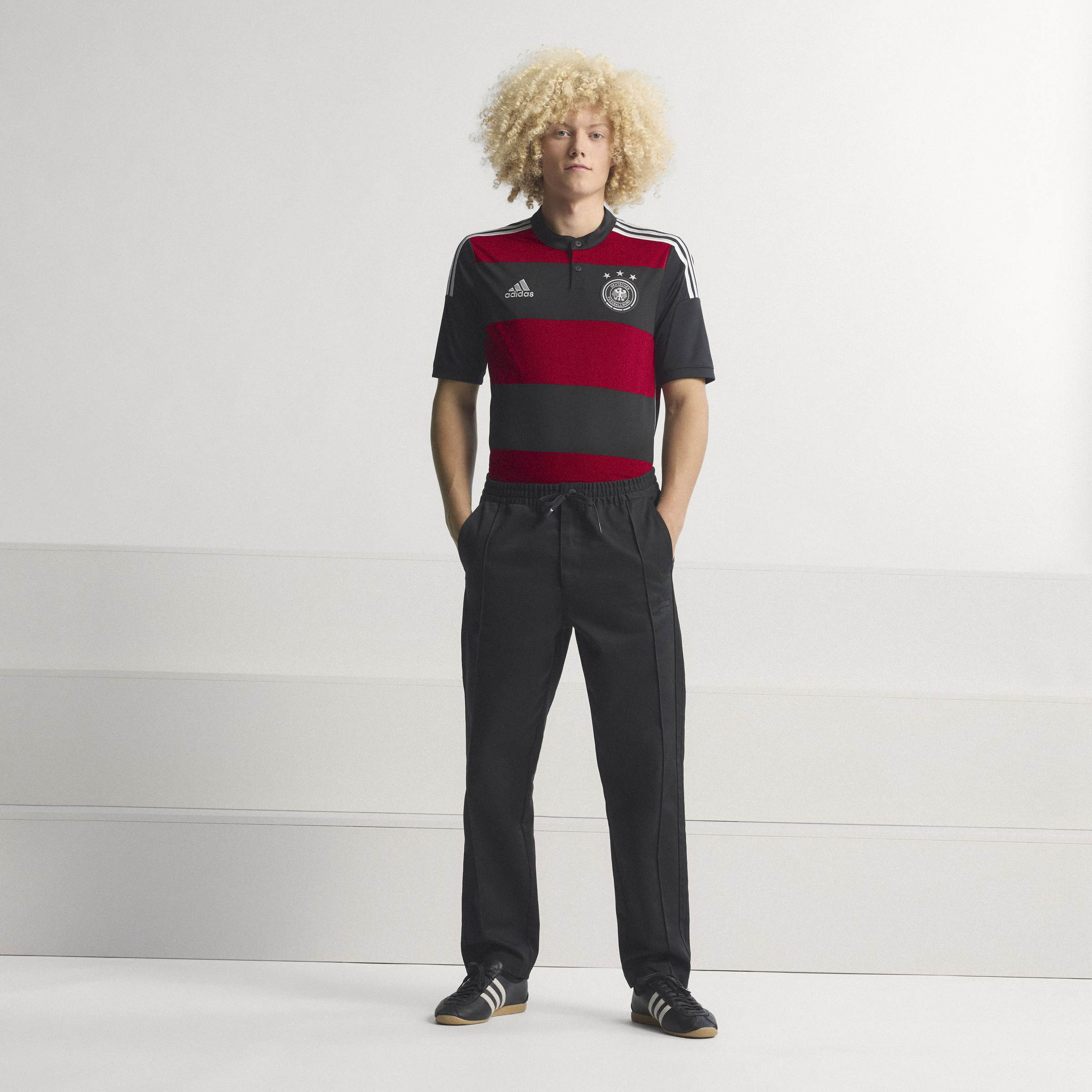 Germany 2014 Away Jersey for men with jacquard fabric and DFB crest