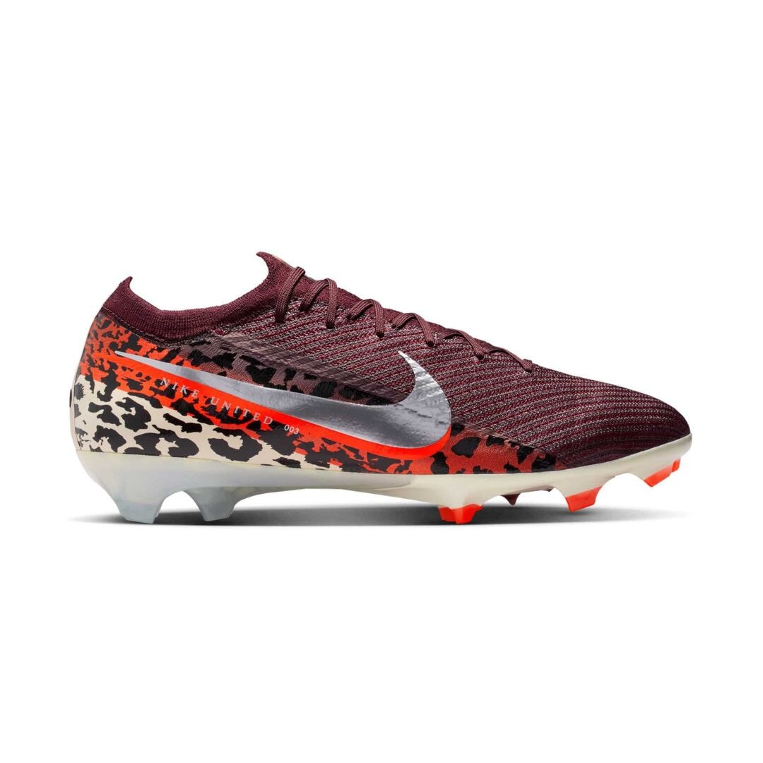 Nike United Vapor 16 Elite FG soccer cleat side view