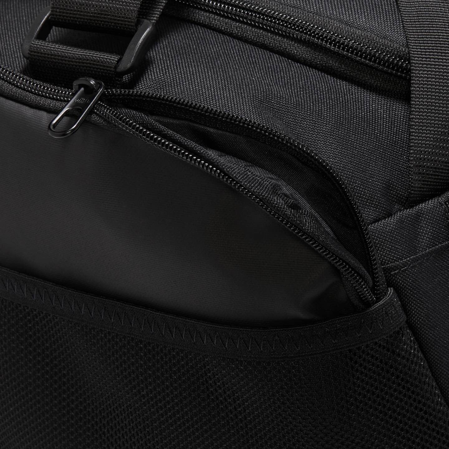 Nike Academy Team Duffel Bags Nike 