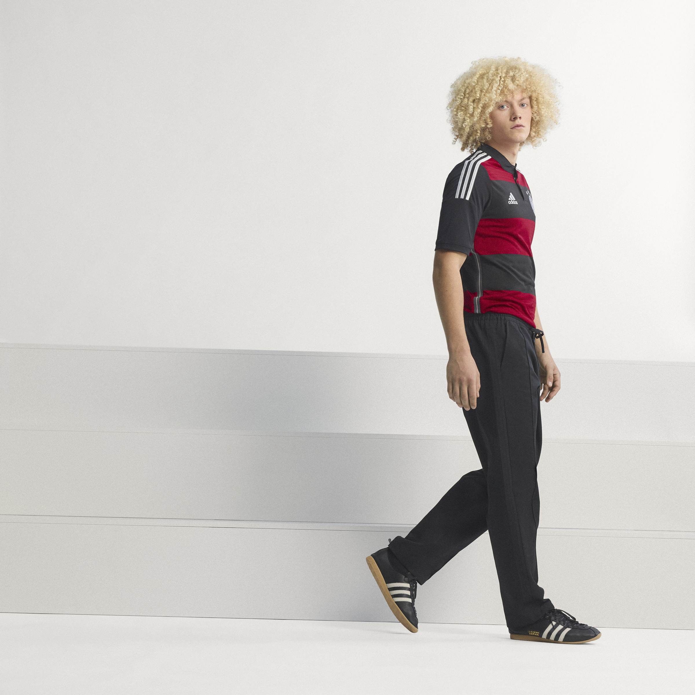 Germany 2014 Away Jersey for men with jacquard fabric and DFB crest