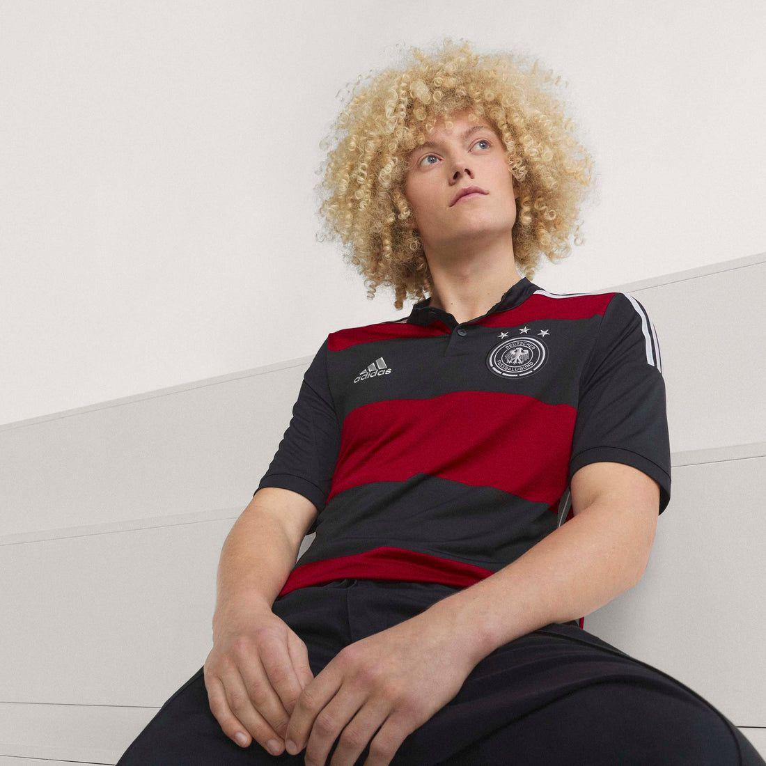 Germany 2014 Away Jersey for men with jacquard fabric and DFB crest