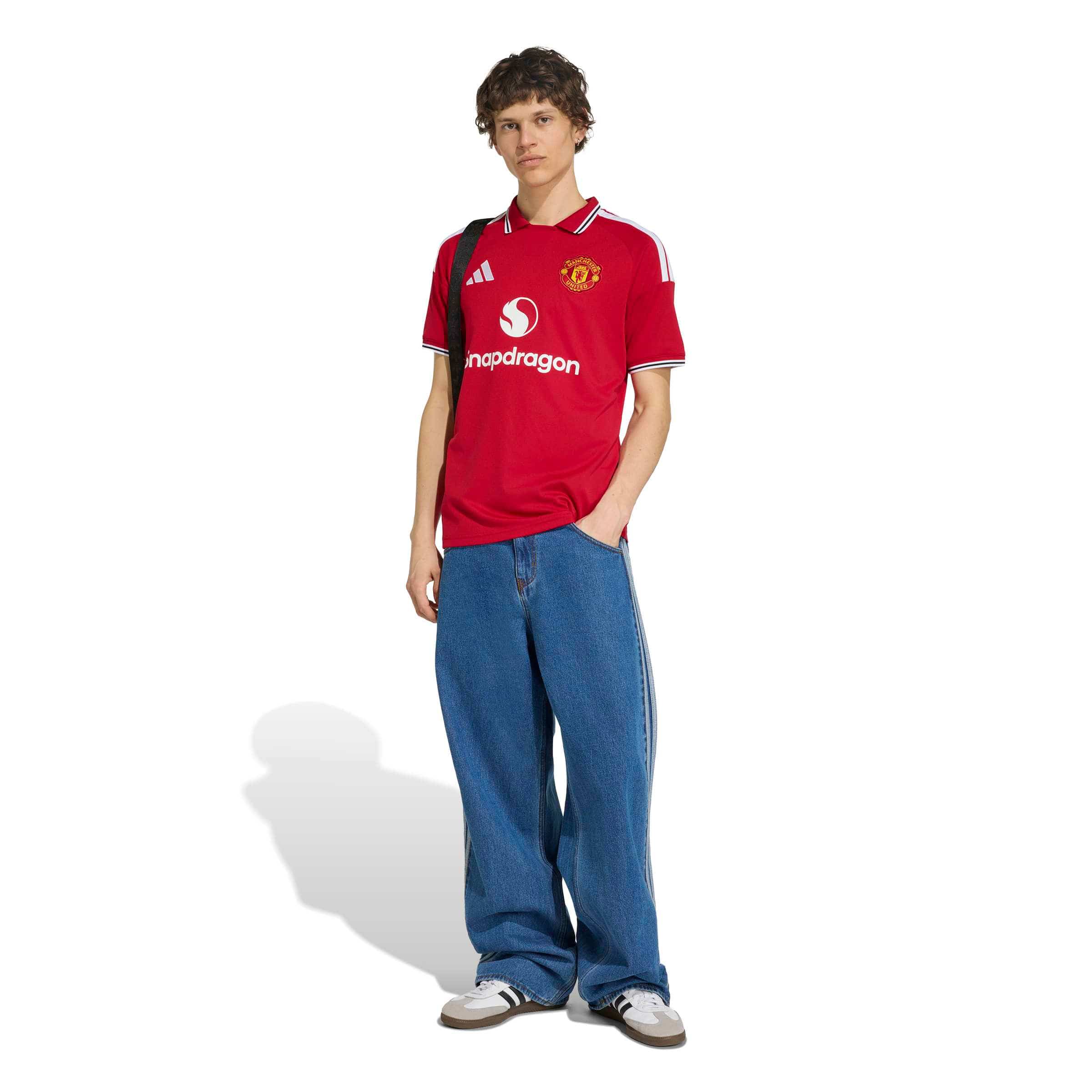 Manchester United 26/27 Home Jersey full outfit view